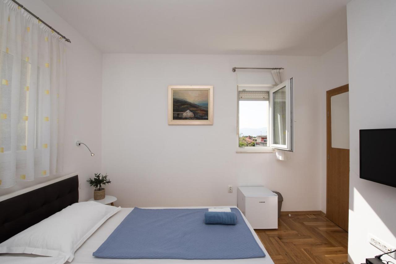 Sunset City Apartment Split Exterior photo