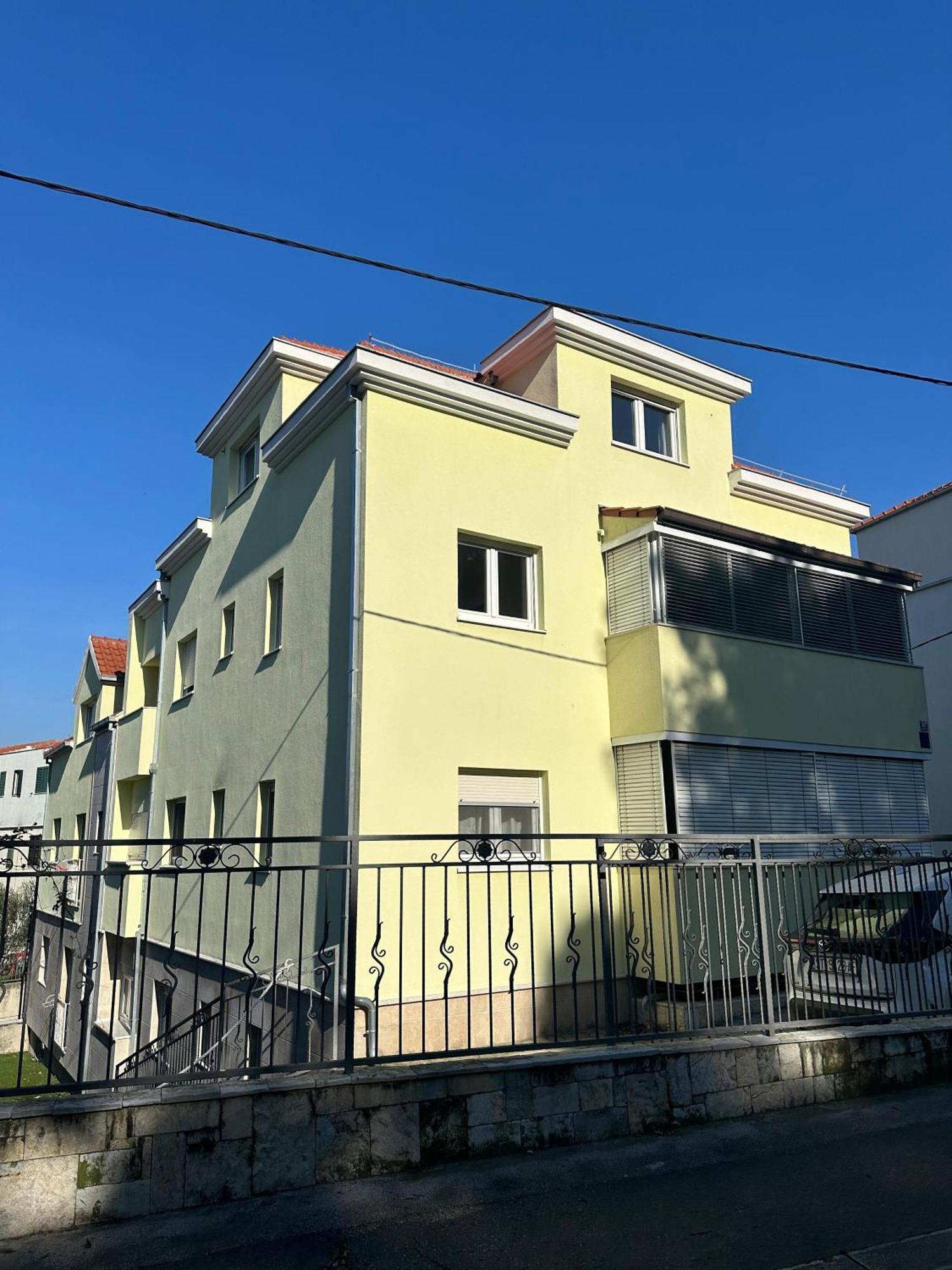 Sunset City Apartment Split Exterior photo
